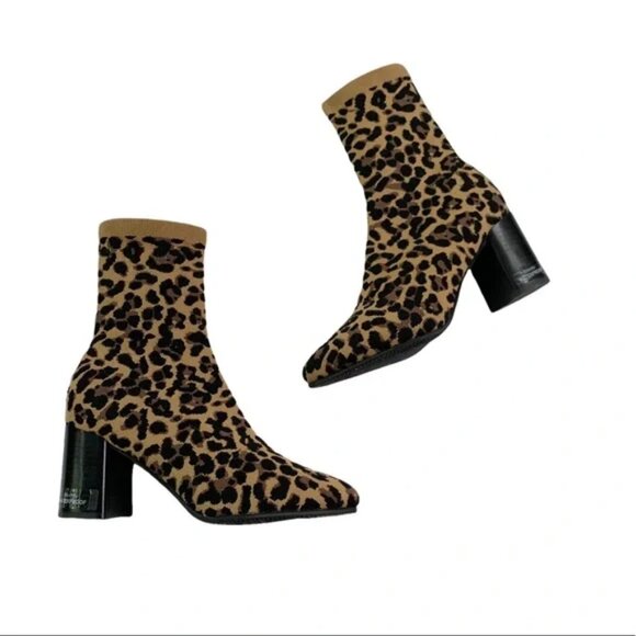 Blondo Leopard Boot Waterproof Sassy Knit Sock Bootie 7.5 EUC - Picture 1 of 7
